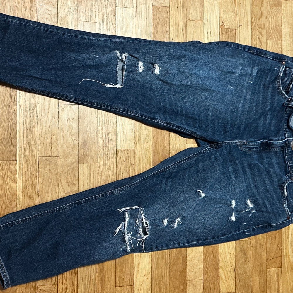 Men's Distressed Blue Jeans